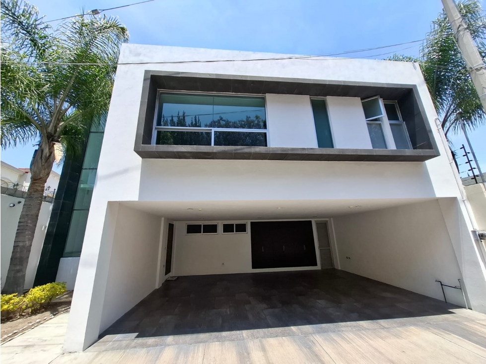 Casa En Venta Recta a Cholula Con Jardin
