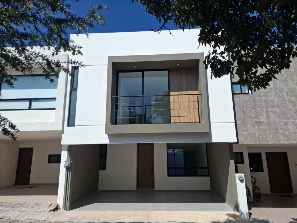 Casa en Venta Fraccionamiento Manzanilla, Plaza San Diego