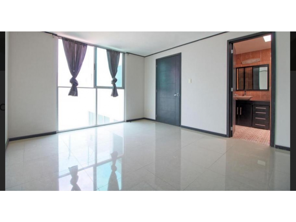 Casa En Venta Dentro De Fraccionamiento En Camino Real - 3
