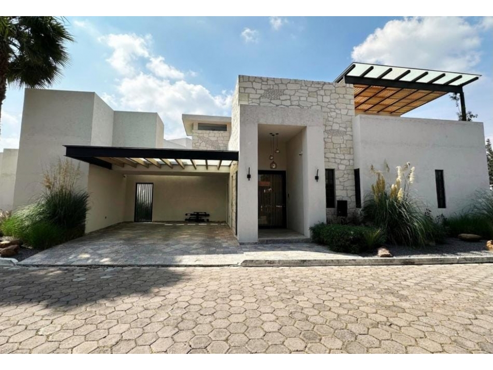 Casa En Venta Morillotla, Cholula, con Habitacion en Planta baja