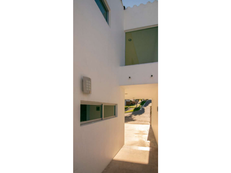 Casa En Venta Dentro De Fracc. Cerrado Zona La Calera — foto 3