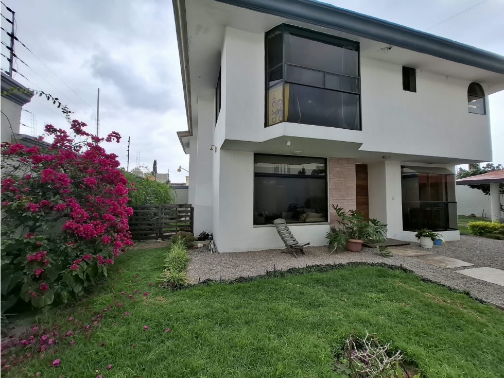Casa en Venta Zavaleta, Santa Cruz Buenavista — foto 2