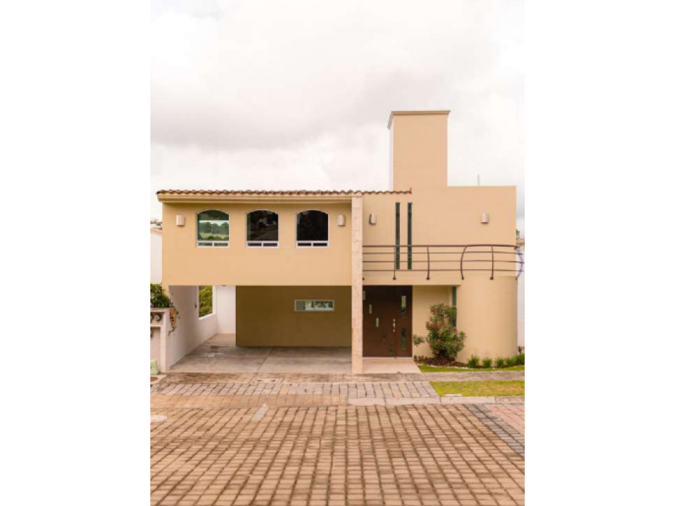 Casa En Venta Dentro De Fracc. Cerrado Zona La Calera — foto 2