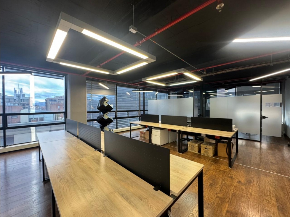 SE VENDE O ARRIENDA OFICINA 432m2 CHICÓ NORTE — foto 4