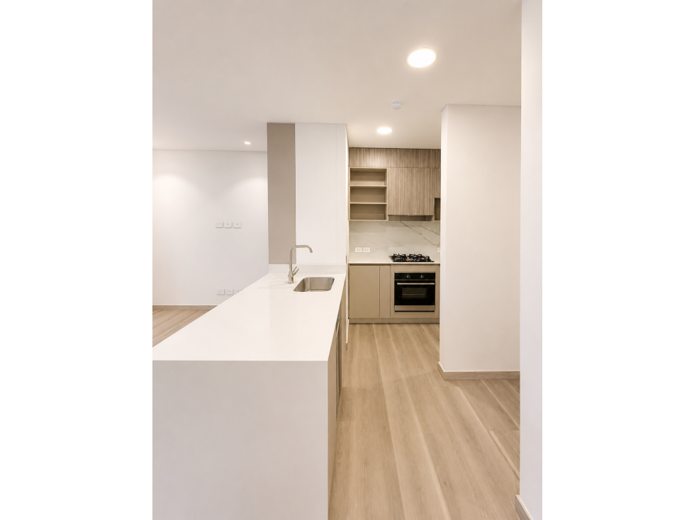 Venta de apartamento en Chico Virrey de 92,31m2 con balcón