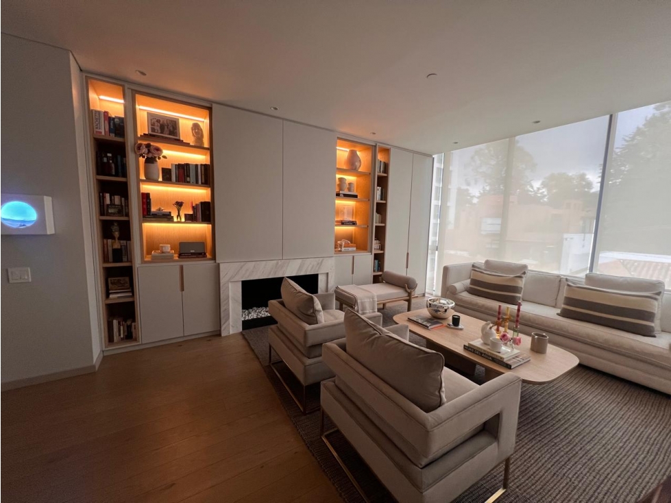 SE VENDE APARTAMENTO EN EL CHICÓ 206m2