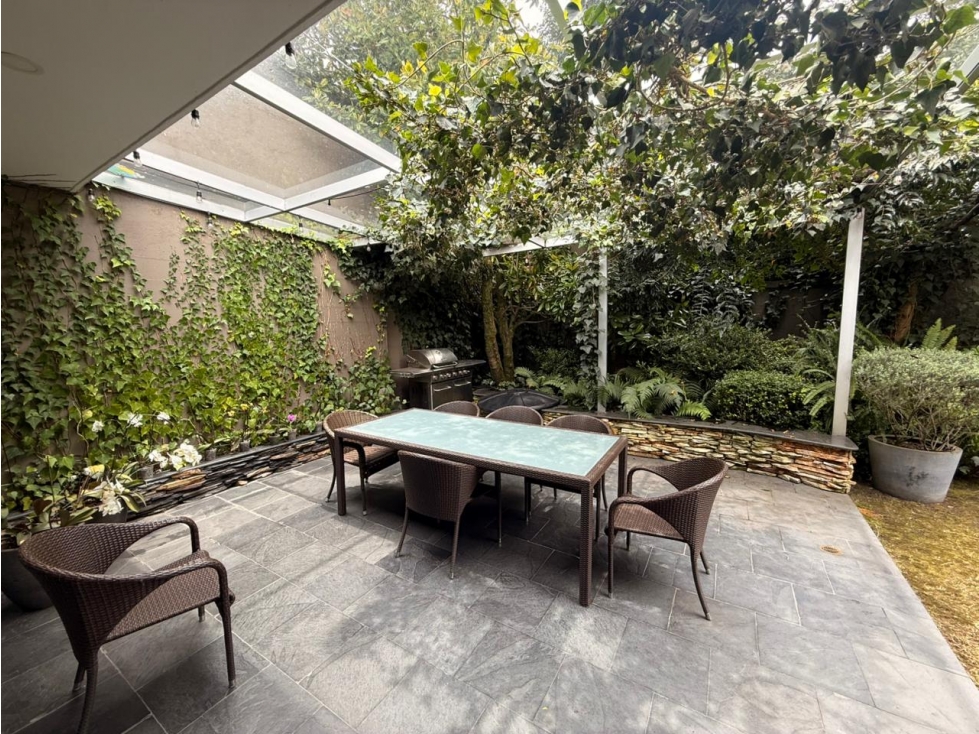 SE VENDE CASA EN SANTA ANA ORIENTAL 500m2
