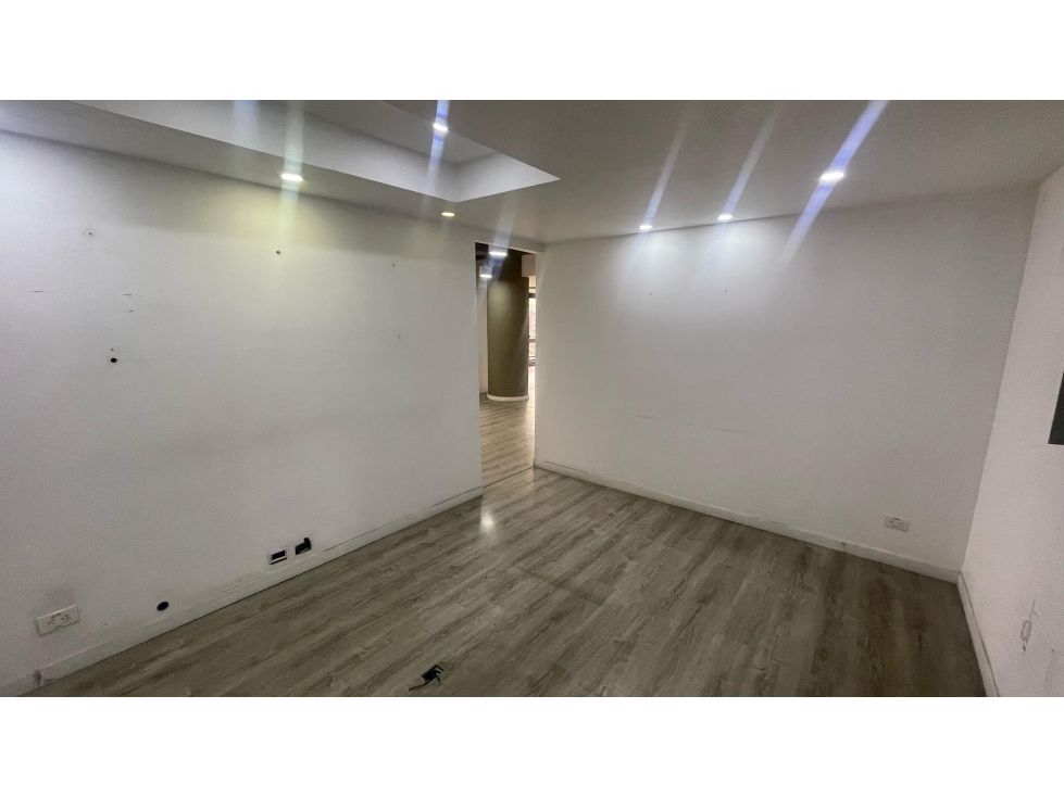 SE VENDE O ARRIENDA OFICINA EN EL CHICÓ 195m2 — foto 6