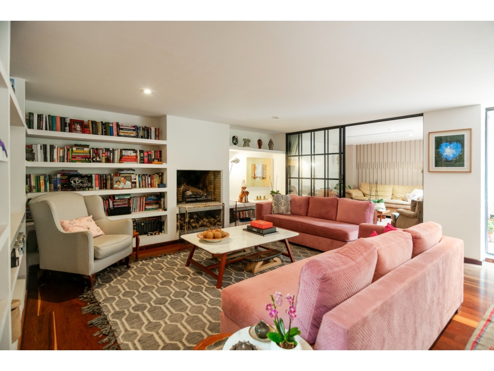 SE VENDE CASA EN SANTA ANA ORIENTAL 230m2