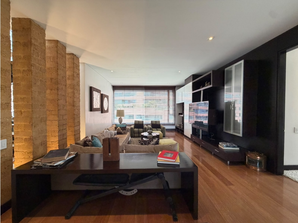 SE ARRIENDA APARTAMENTO EN LOS ROSALES 480M2