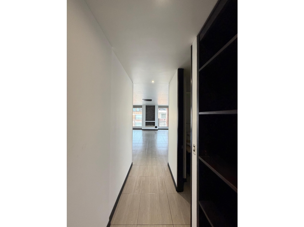 Venta de apartamento de 242m2 en Chico Navarra con balcón — foto 2