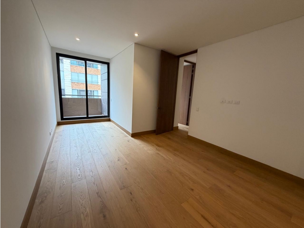 SE VENDE APARTAMENT EN CHICÓ NORTE 130M2 / BALCÓN — foto 4