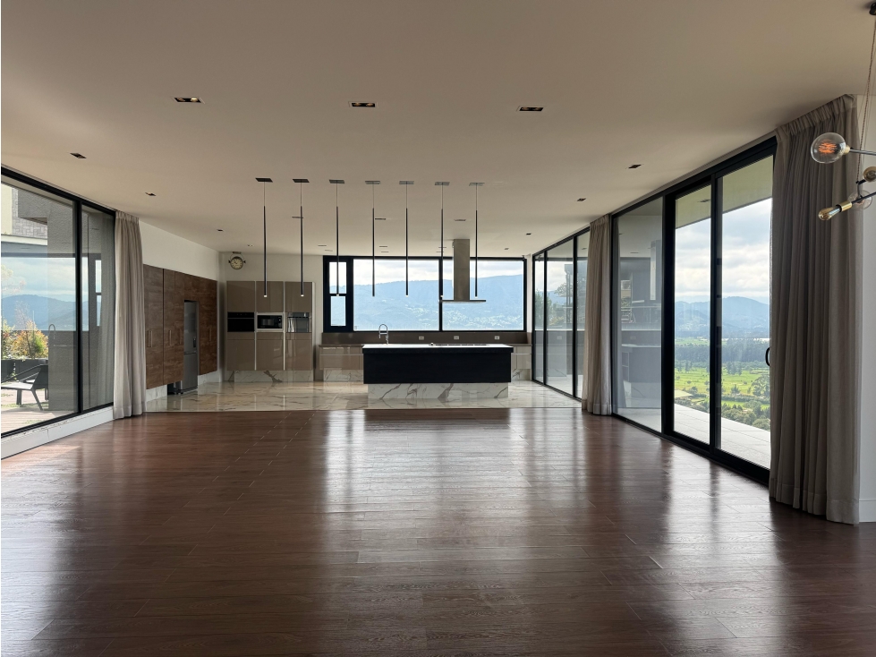 SE VENDE CASA O SE ARRIENDA EN APOSENTOS 584m2 — foto 2