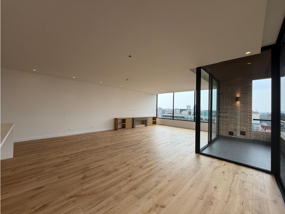 SE VENDE O ARRIENDA APARTAMENTO EN LA CABRERA 205m2 — foto 2