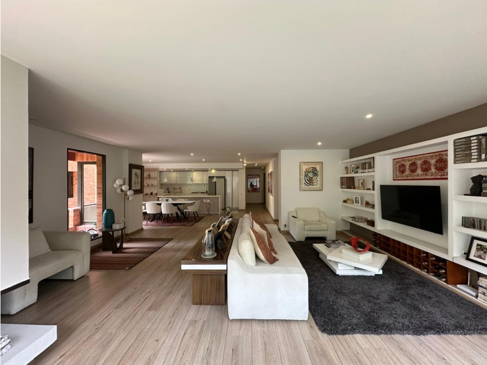 SE ARRIENDA APARTAMENTO AMOBLADO EN SANTA BARBARA ALTA 160M2 BALCÓN — foto 4