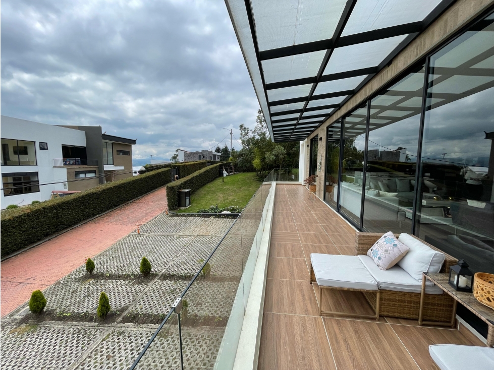 SE VENDE CASA EN APOSENTOS YERBABUENA 414m2 TERRAZAS 90m2 — foto 4