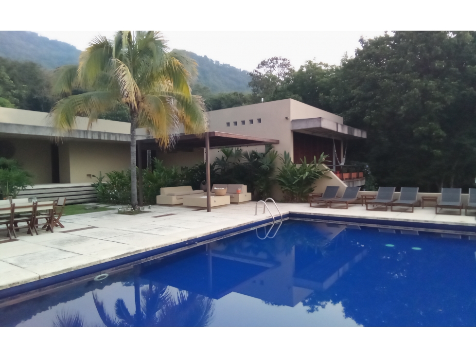 SE ARRIENDA CASA PARA TEMPORADA EN VILLETA 500M2/ 5 HABITACIONES - 2