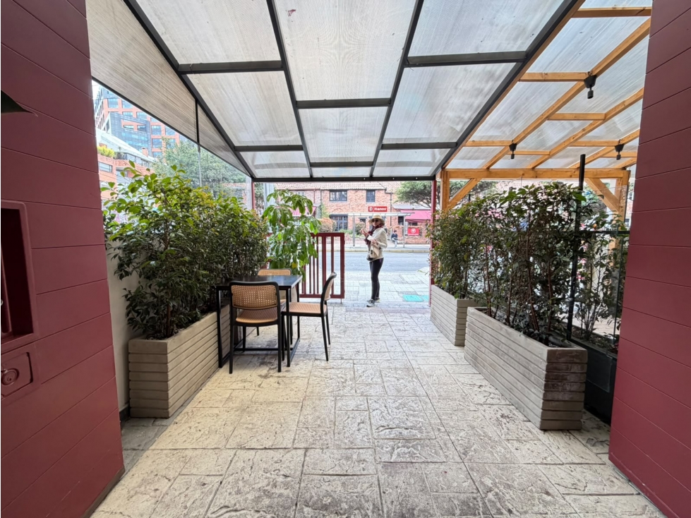 SE VENDE CASA COMERCIAL EN QUINTA CAMACHO 540M2