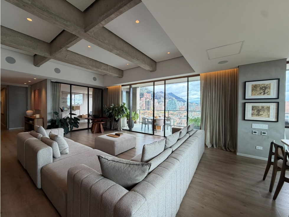 SE VENDE APARTAMENTO EN CHICÓ NORTE 312M2 + TERRAZA 27M2