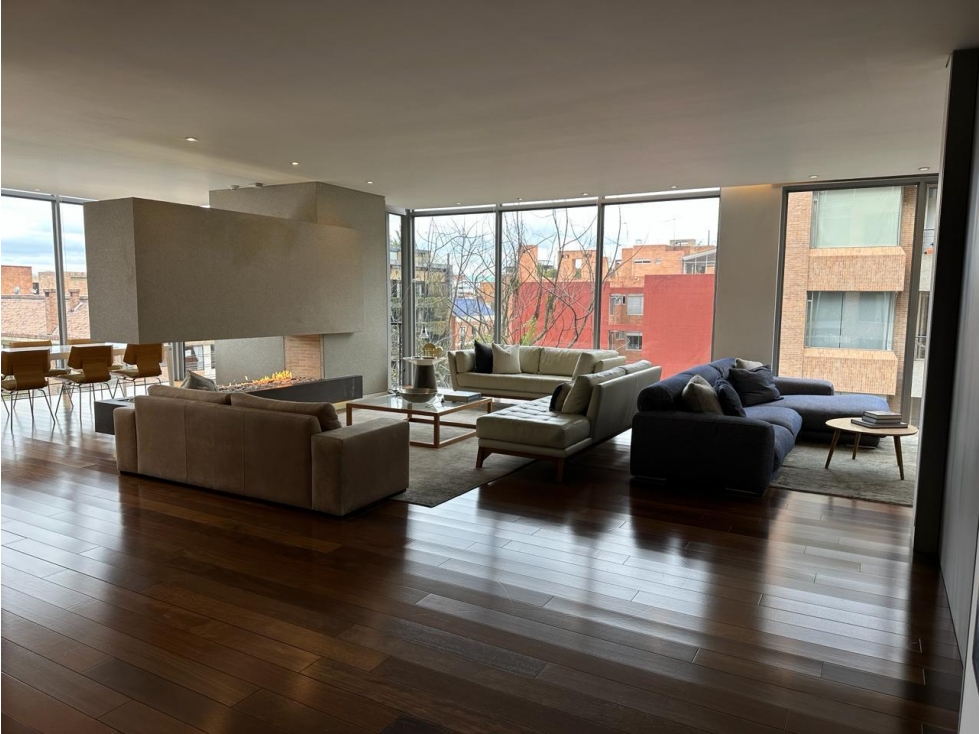 SE VENDE APARTAMENTO EN CHICÓ RESERVADO 330m2 TERRAZA 40m2