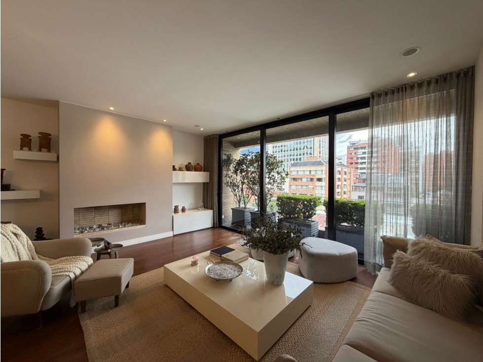 SE ARRIENDA APARTAMENTO AMOBLADO O SIN AMOBLAR 186