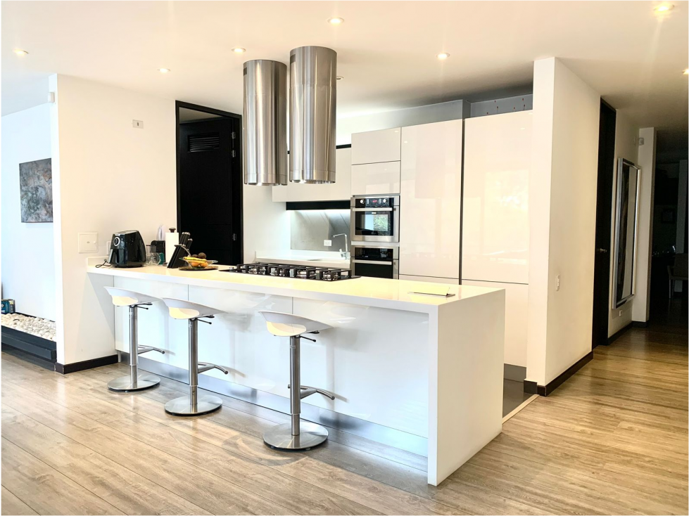 SE ARRIENDA / SE VENDE APARTAMENTO EN EL VIRREY 204M2 BALCONES — foto 3