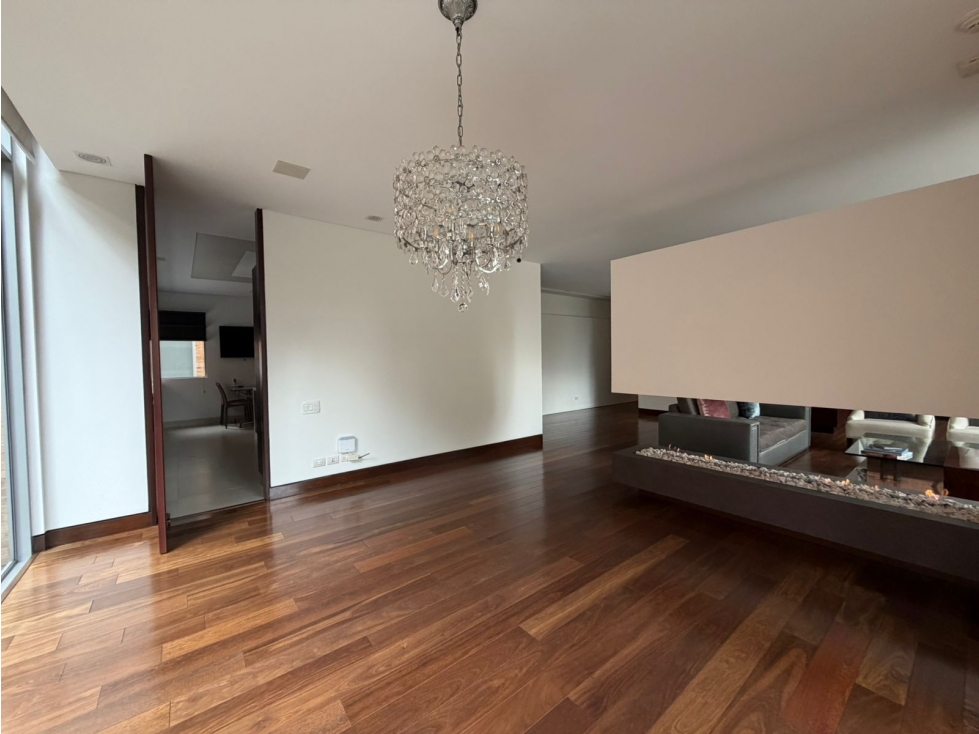 SE VENDE O ARRIENDA APARTAMENTO EN CHICÓ RESERVADO 280m2 — foto 5