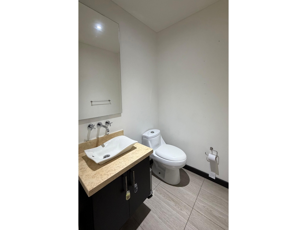 Venta de apartamento de 242m2 en Chico Navarra con balcón — foto 3