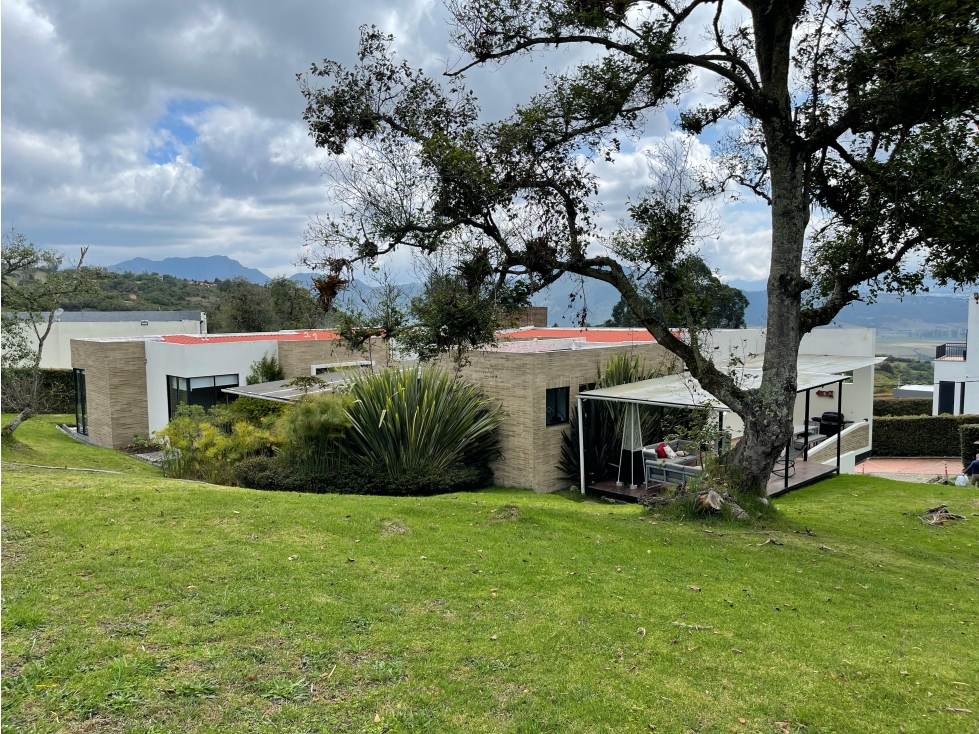 SE VENDE CASA EN APOSENTOS YERBABUENA 414m2 TERRAZAS 90m2 — foto 3