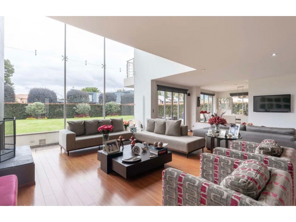 SE VENDE CASA EN HACIENDA SAN SIMÓN 379m2