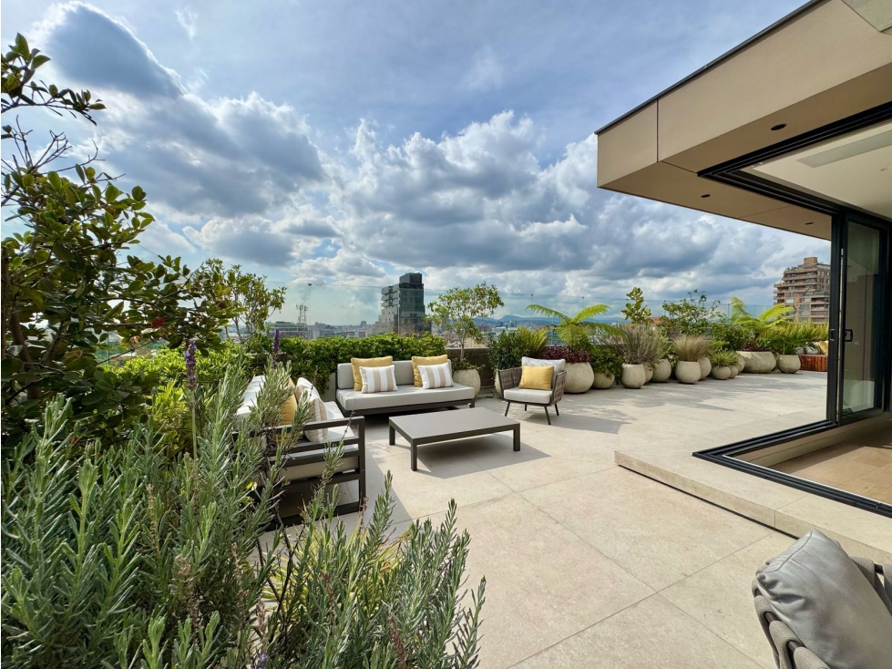 SE VENDE O ARRIENDA AMOBLADO EN CHICÓ MUSEO 599m2 TERRAZA 189m2