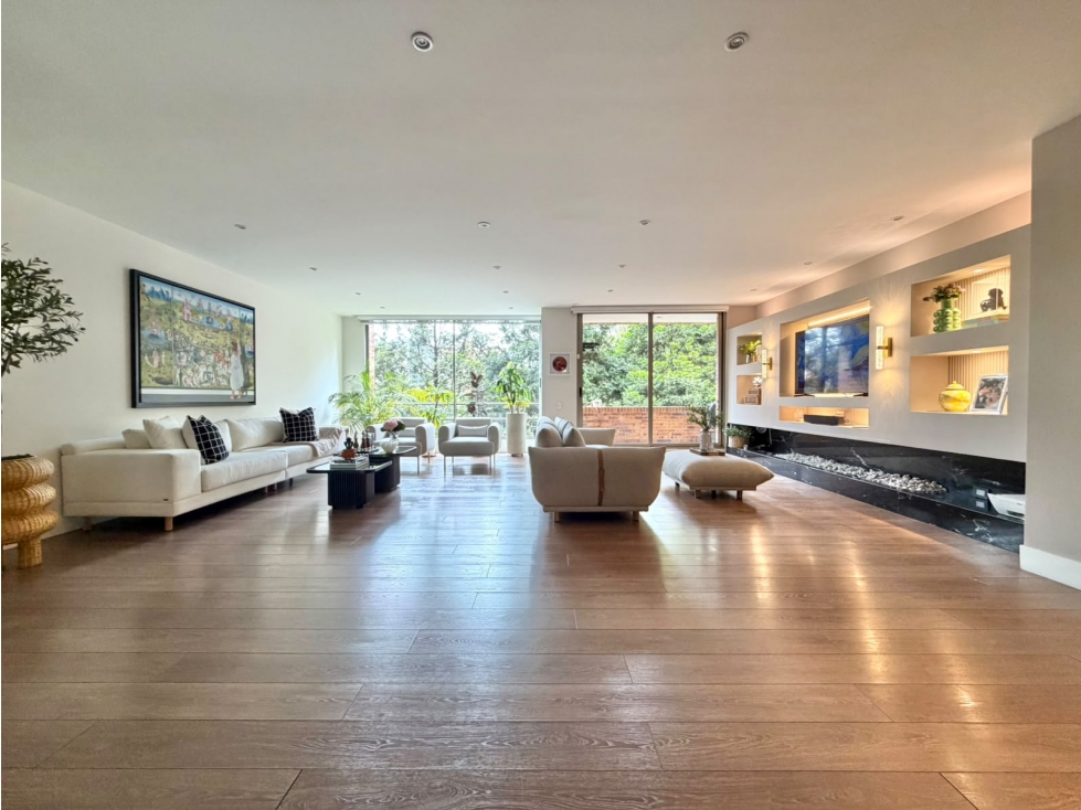 SE VENDE APARTAMENTO LA CABRERA 223M2 MÁS BALCÓN