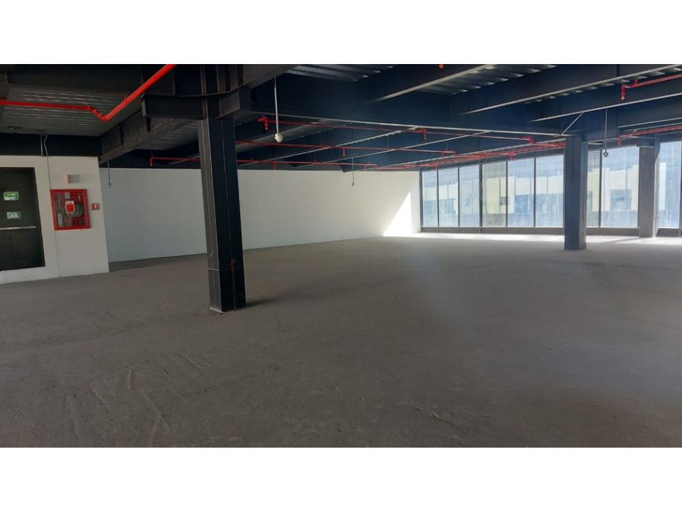 SE ARRIENDA OFICINA CHICÓ NORTE 1.159M2