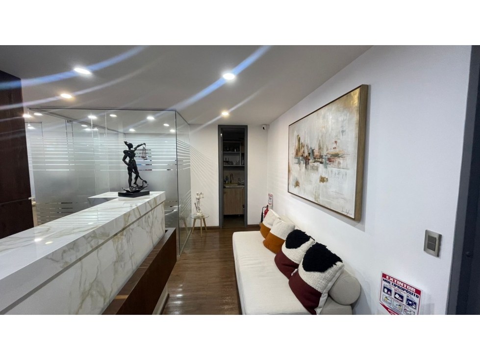 SE VENDE O ARRIENDA OFICINA EN CHICÓ NORTE 90m2 — foto 3