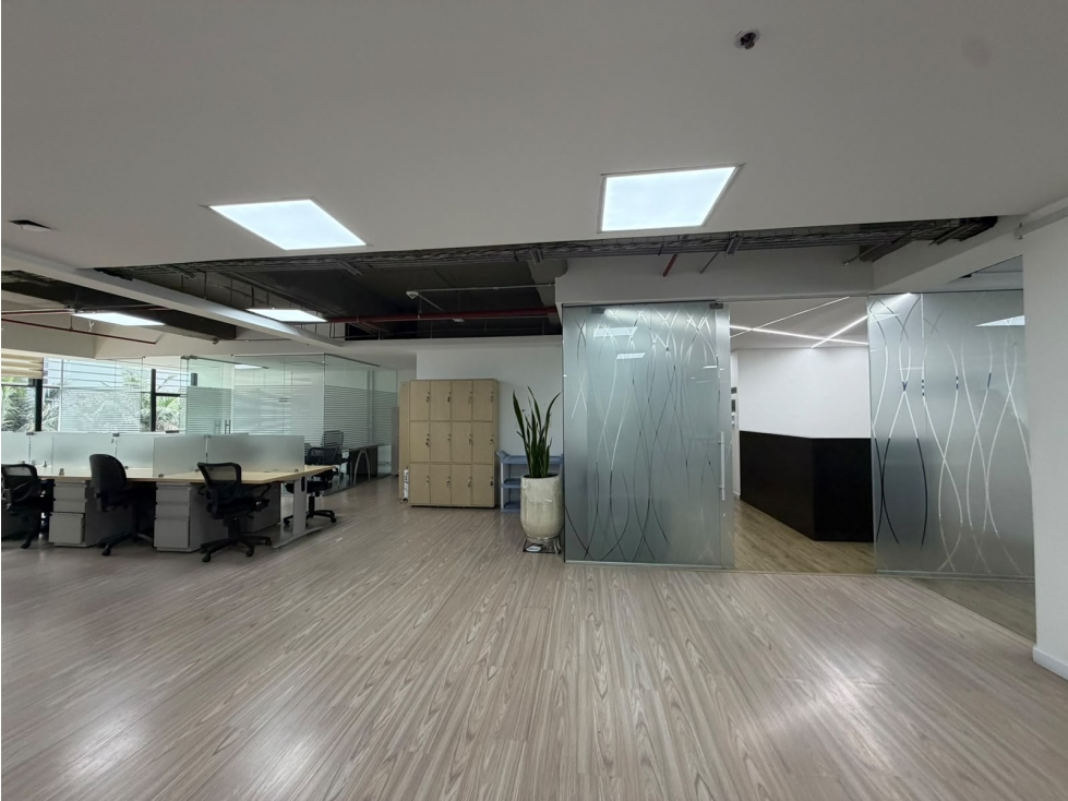 SE VENDE O ARRIENDA OFICINA EN CHICÓ NORTE 358M2 - 5