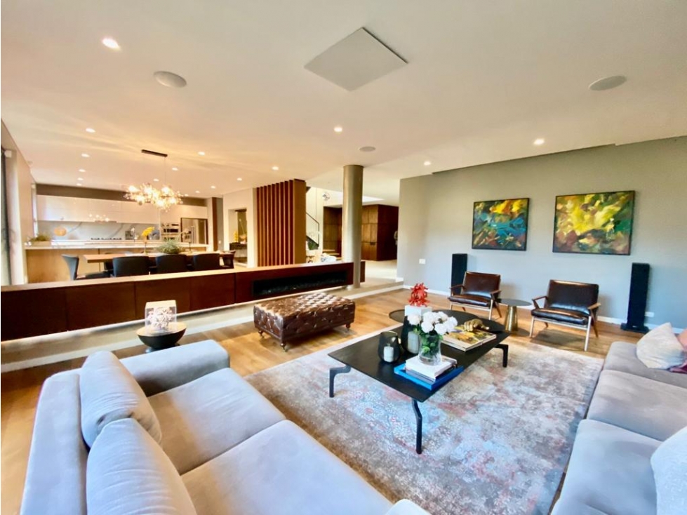 Se VENDE casa Santa Ana 815m2 Terraza & Jardín — foto 2