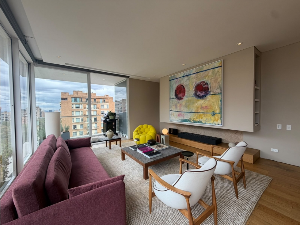 SE VENDE APARTAMENTO EN CHICÓ NORTE 201M2 + BALCÓN 5M2