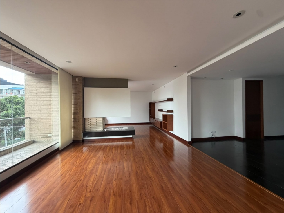 SE ARRIENDA APARTAMENTO EN CHICÓ RESERVADO 242M2 + BALCÓN 11M2 — foto 4