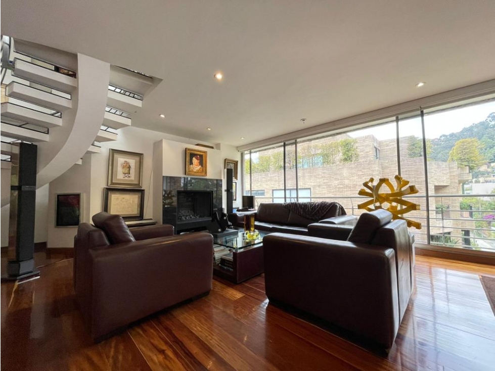 SE VENDE O SE ARRIENDA PENTHOUSE LOS ROSALES 238M2 TERRAZAS 92M2 — foto 2