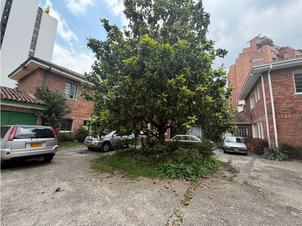 SE VENDE O ARRIENDA CASA COMERCIAL EN EL NOGAL 313M2 — foto 4