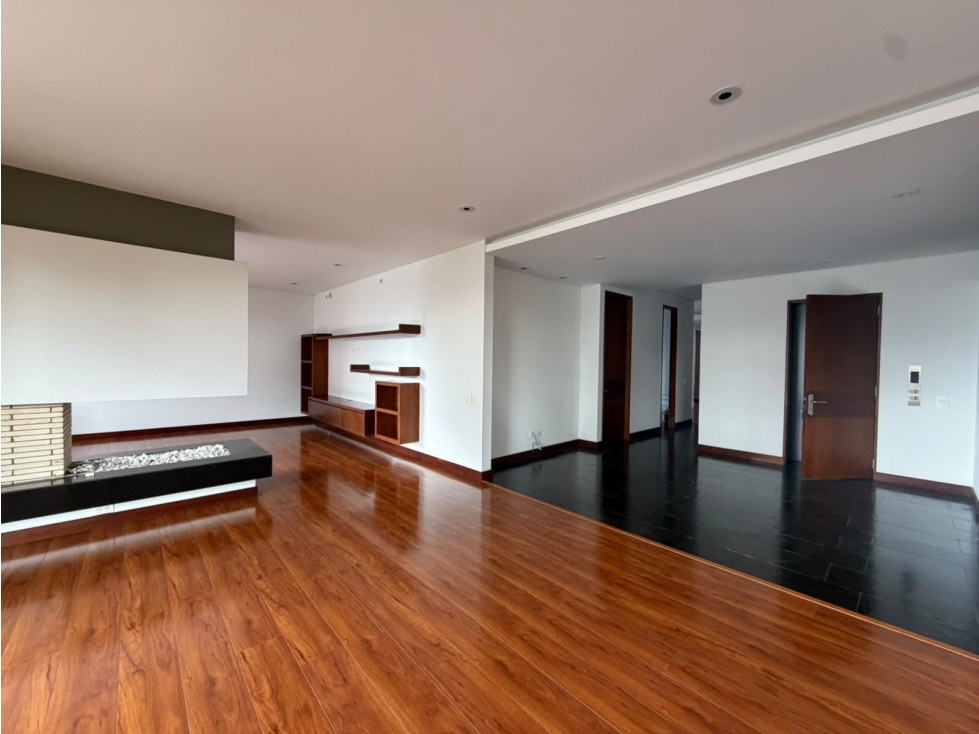 SE ARRIENDA APARTAMENTO EN CHICÓ RESERVADO 242M2 + BALCÓN 11M2 — foto 5