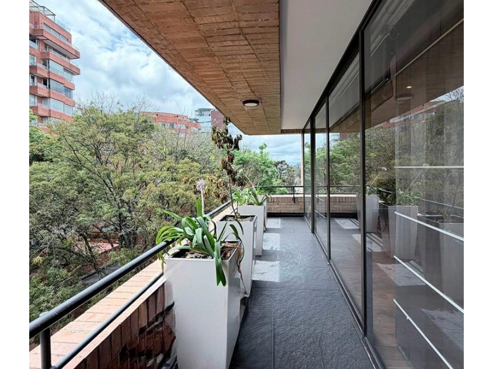 Se arrienda apartamento con dos balcones de 250 m² en La Cabrera — foto 3