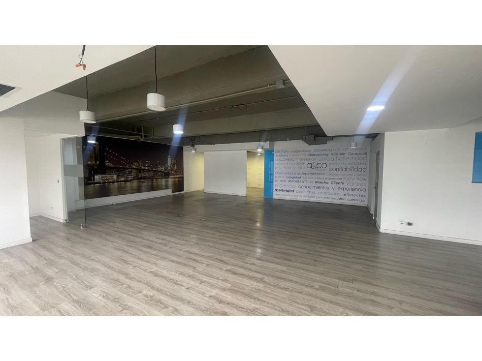 SE VENDE O ARRIENDA OFICINA EN EL CHICÓ 195m2 — foto 3