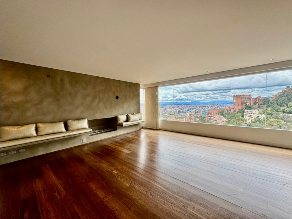 SE VENDE APARTAMENTO EN EL RETIRO 485m2