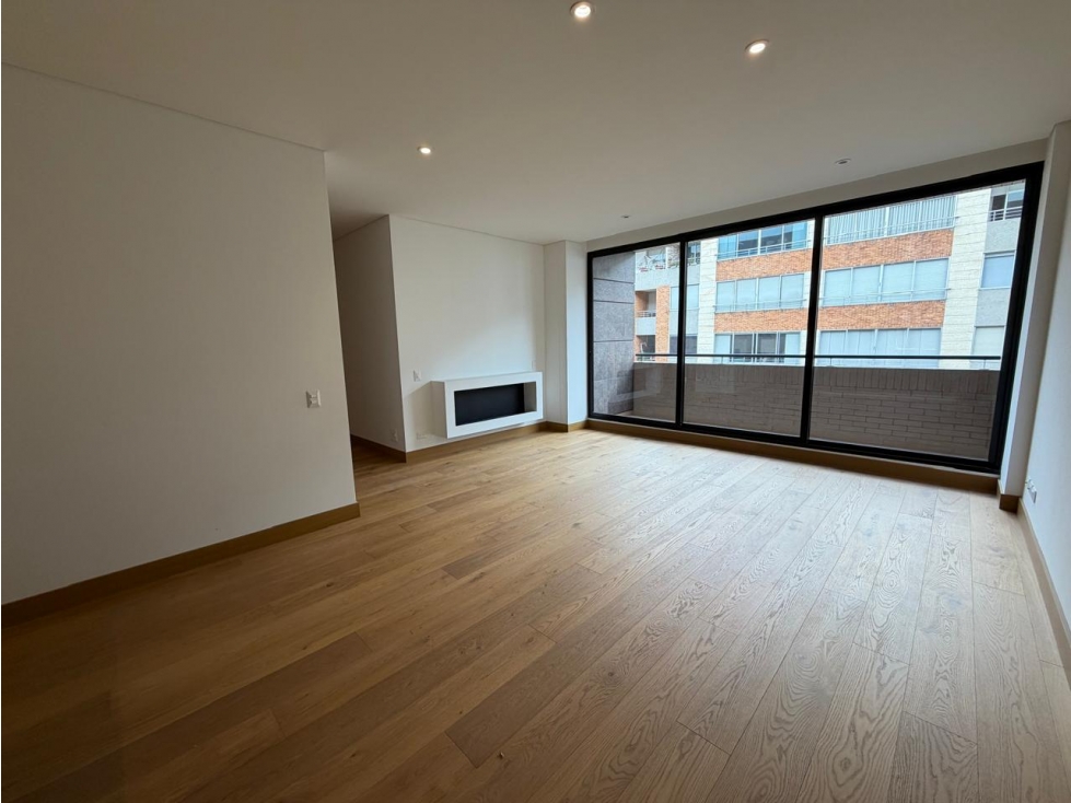 SE VENDE APARTAMENT EN CHICÓ NORTE 130M2 / BALCÓN — foto 3