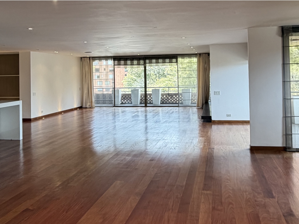 Se arrienda apartamento con dos balcones de 250 m² en La Cabrera — foto 6