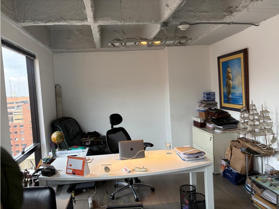 ARRIENDO OFICINA 500 MTS EN EL NOGAL — foto 6