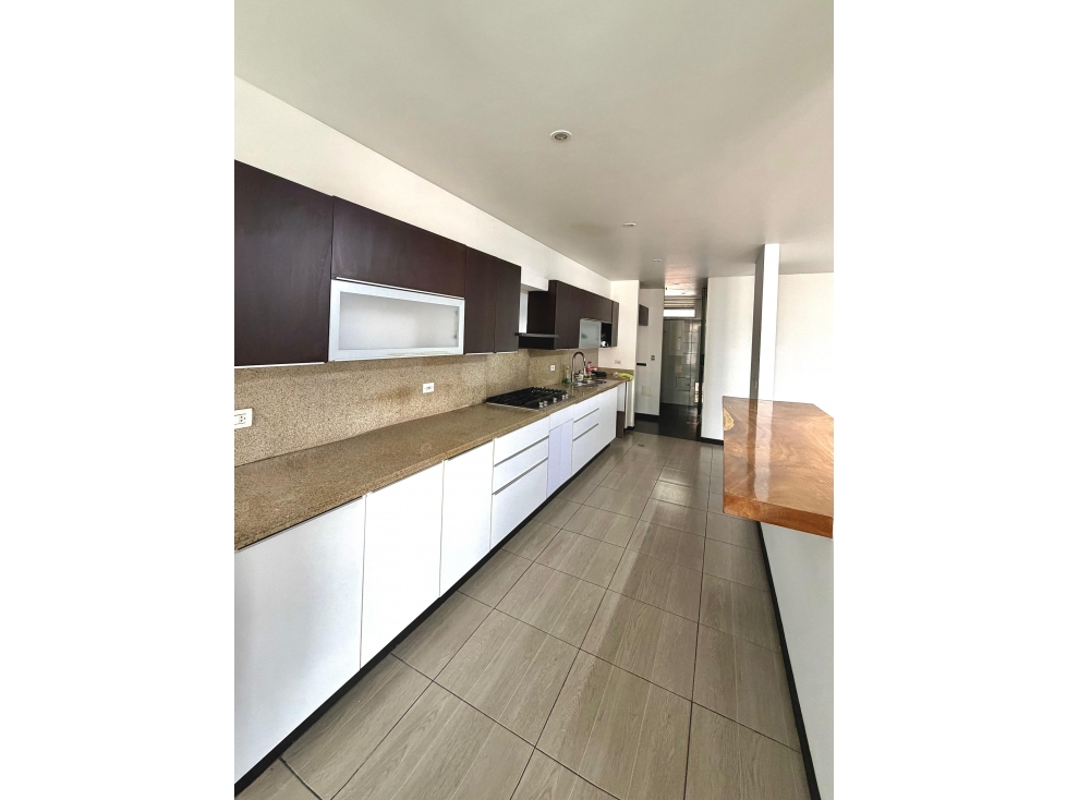 Venta de apartamento de 242m2 en Chico Navarra con balcón — foto 6