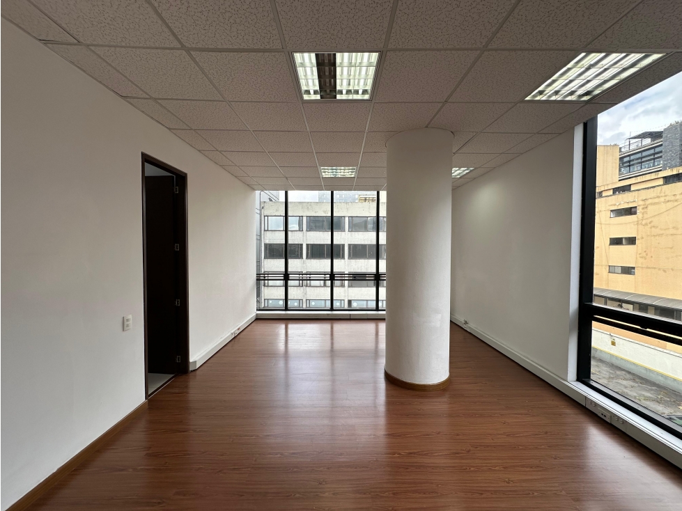 SE VENDE O ARRIENDA OFICINA EN CHICÓ NORTE 48M2 — foto 6