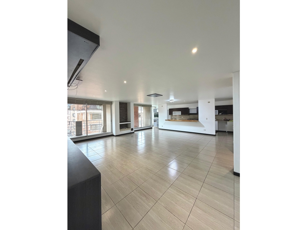 Venta de apartamento de 242m2 en Chico Navarra con balcón — foto 4
